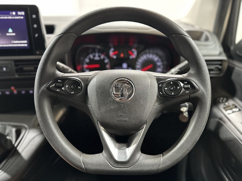 Vauxhall Combo Turbo D 2300 Sportive - U1147