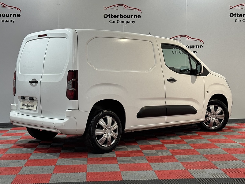 Vauxhall Combo Turbo D 2300 Sportive - U1149