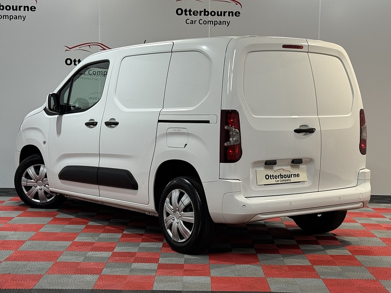 Vauxhall Combo Turbo D 2300 Sportive - U1149