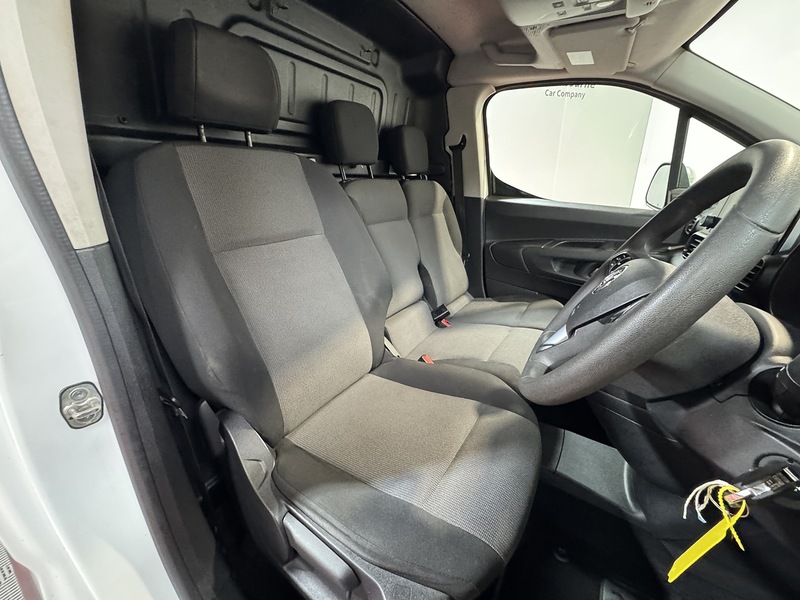 Vauxhall Combo Turbo D 2300 Sportive - U1149