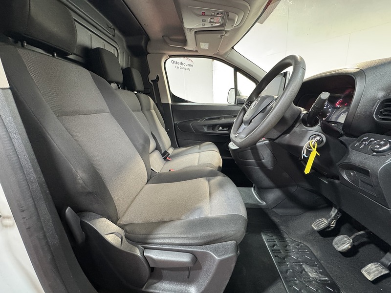 Vauxhall Combo Turbo D 2300 Sportive - U1149