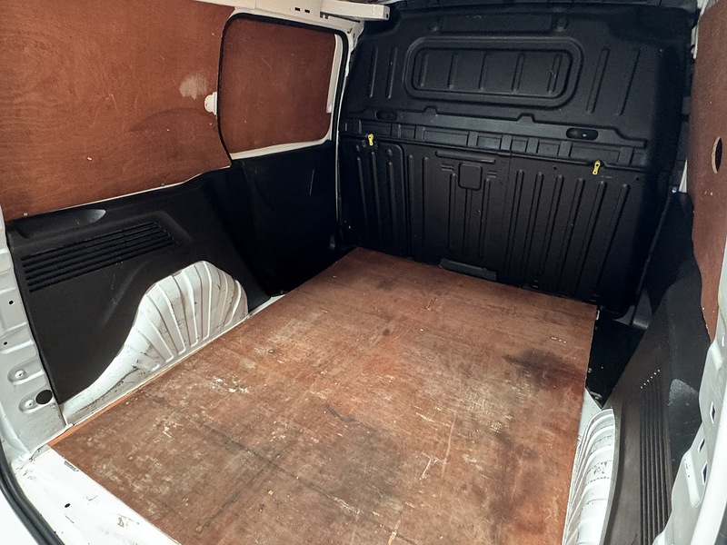 Vauxhall Combo Turbo D 2300 Sportive - U1149