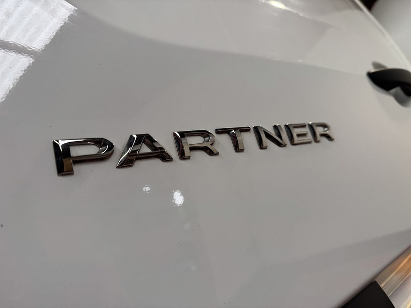 Peugeot Partner BlueHDi 1000 Professional - U1150