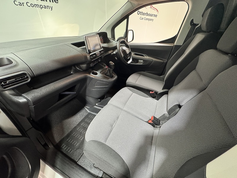 Peugeot Partner BlueHDi 1000 Professional - U1150