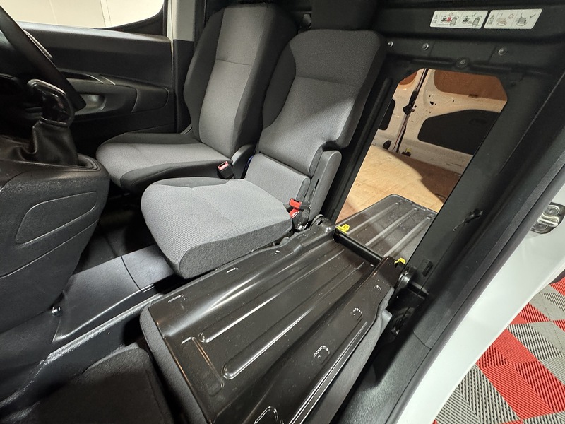 Peugeot Partner BlueHDi 1000 Professional - U1150