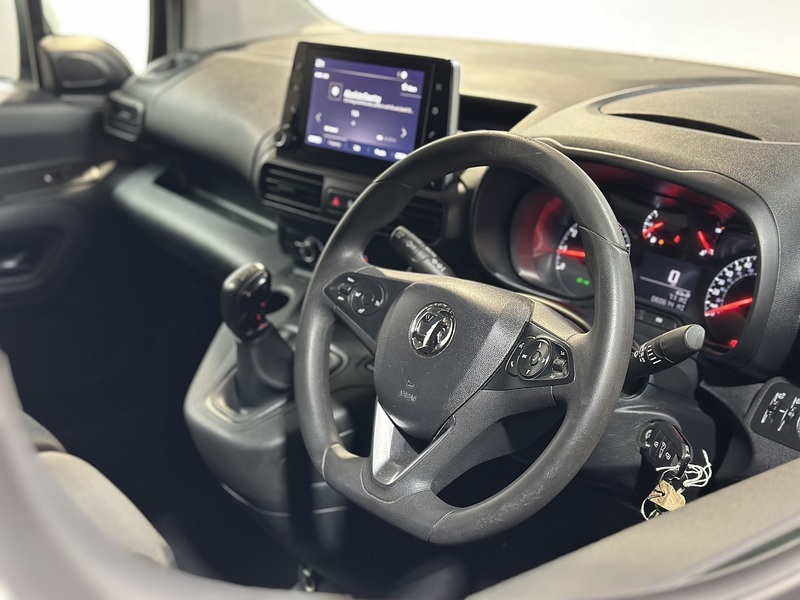 Vauxhall Combo Turbo D 2300 Sportive - U1152