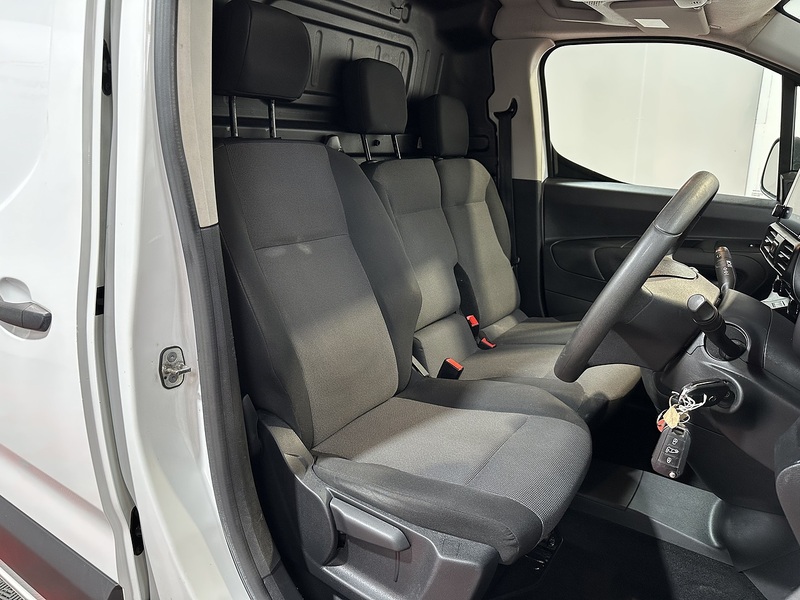 Vauxhall Combo Turbo D 2300 Sportive - U1152