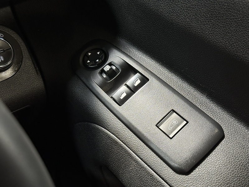 Vauxhall Combo Turbo D 2300 Sportive - U1152