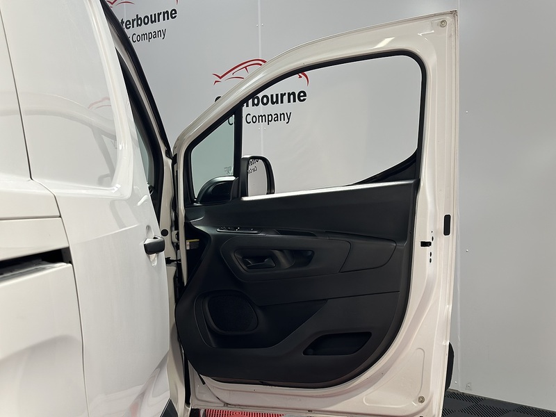 Vauxhall Combo Turbo D 2300 Sportive - U1152