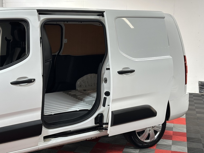 Vauxhall Combo Turbo D 2300 Sportive - U1152