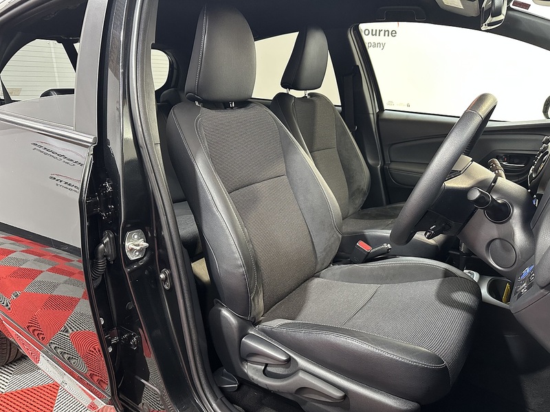 Toyota Yaris VVT-h Excel - U1165