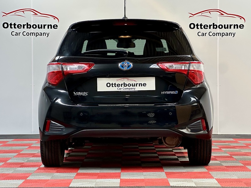 Toyota Yaris VVT-h Excel - U1165