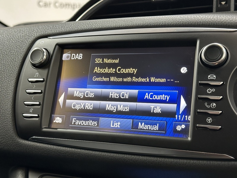 Toyota Yaris VVT-h Excel - U1165