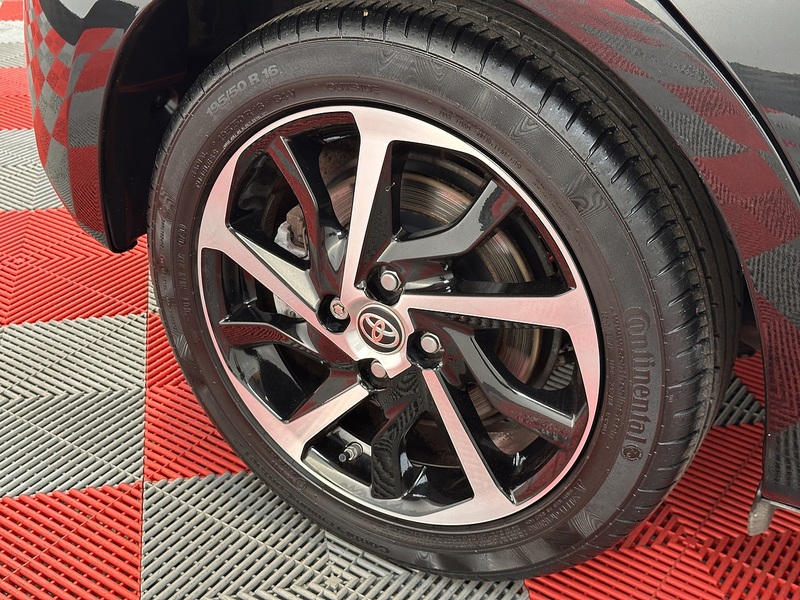 Toyota Yaris VVT-h Excel - U1165