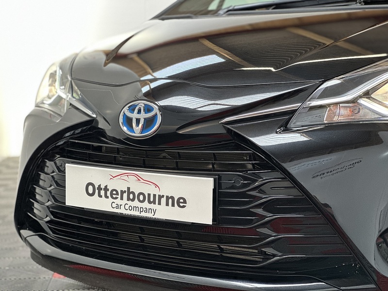 Toyota Yaris VVT-h Excel - U1165