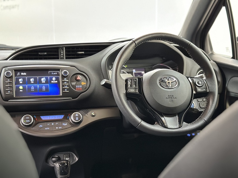Toyota Yaris VVT-h Excel - U1165