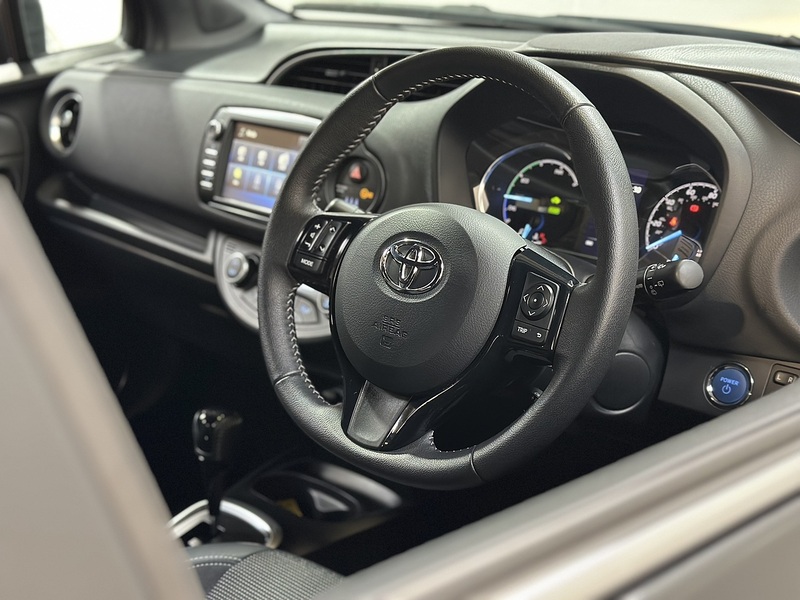 Toyota Yaris VVT-h Excel - U1165