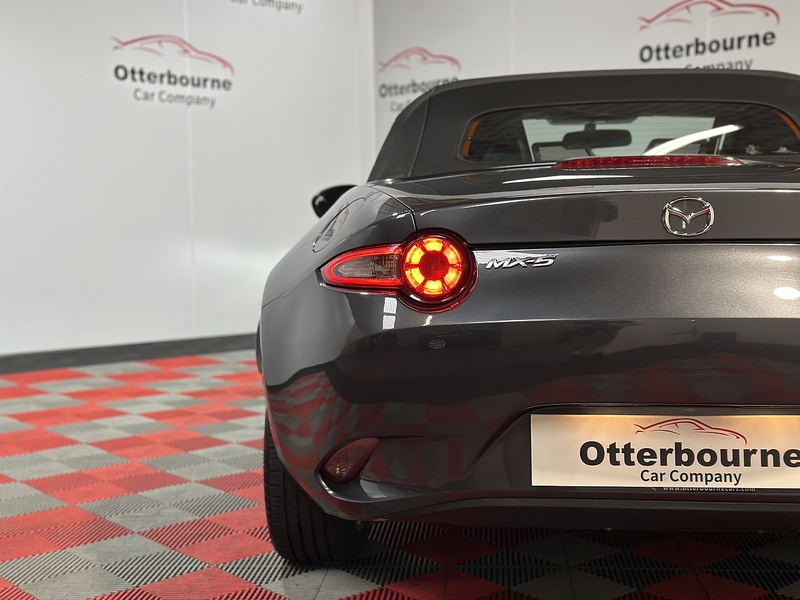 Mazda MX-5 SKYACTIV-G SE-L Nav - U1176