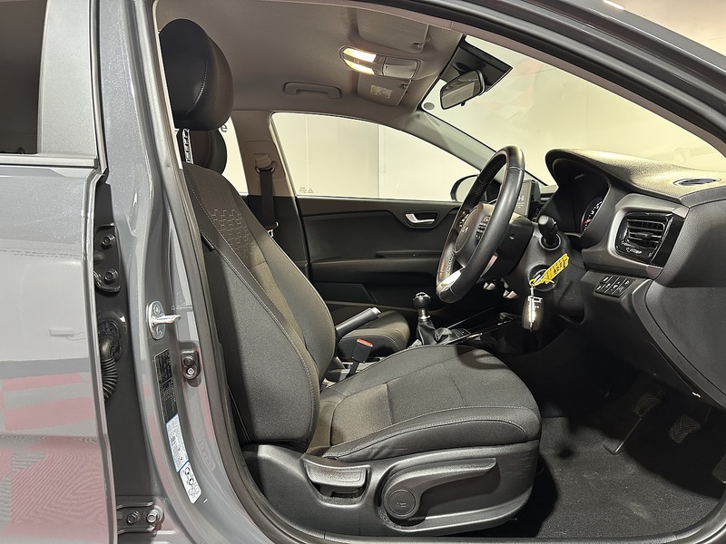 Kia Rio 2 - U1187