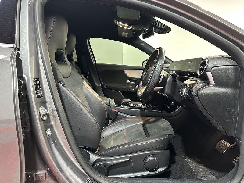 Mercedes-Benz A Class A180d AMG Line - U1206