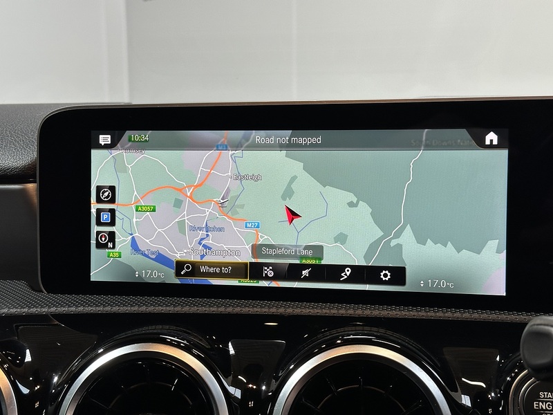 Mercedes-Benz A Class A180d AMG Line - U1206