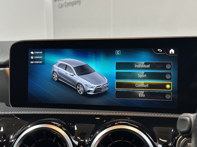 Mercedes-Benz A Class A180d AMG Line - U1206