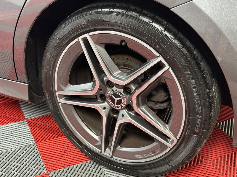 Mercedes-Benz A Class A180d AMG Line - U1206