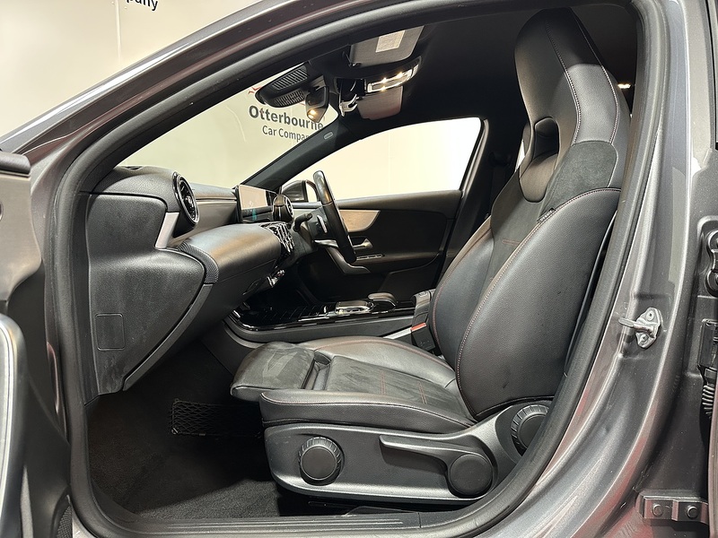 Mercedes-Benz A Class A180d AMG Line - U1206