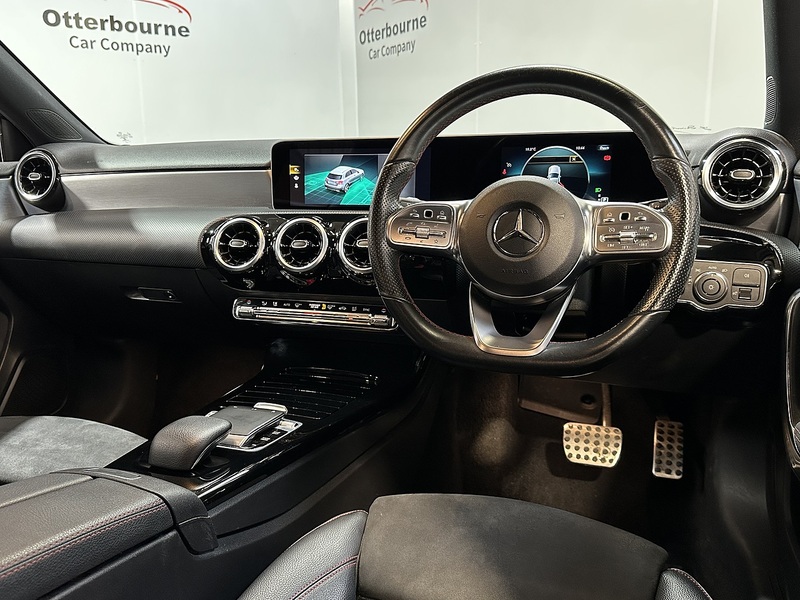 Mercedes-Benz A Class A180d AMG Line - U1206