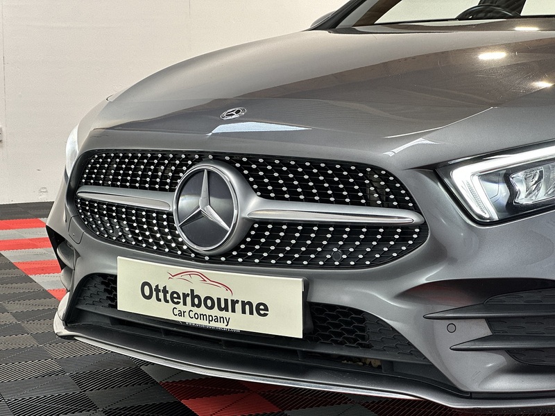 Mercedes-Benz A Class A180d AMG Line - U1206