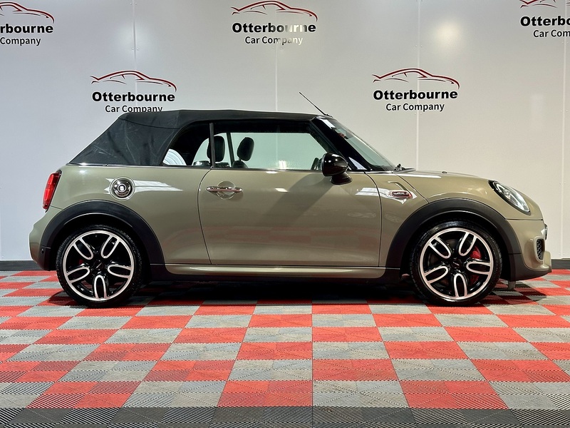 MINI Convertible John Cooper Works - U1208
