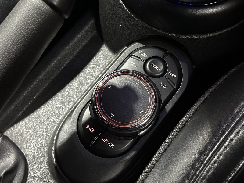 MINI Convertible John Cooper Works - U1208