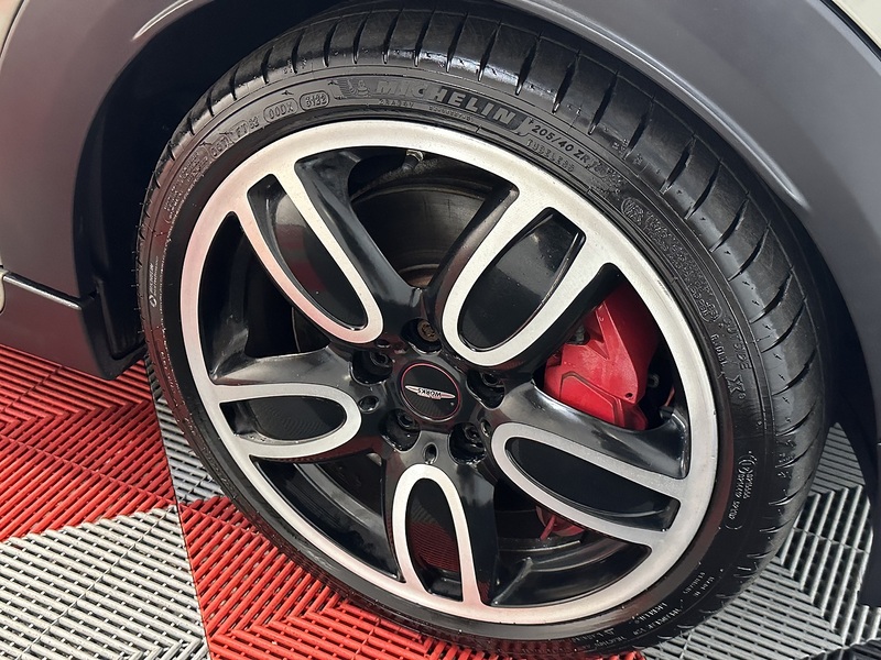 MINI Convertible John Cooper Works - U1208