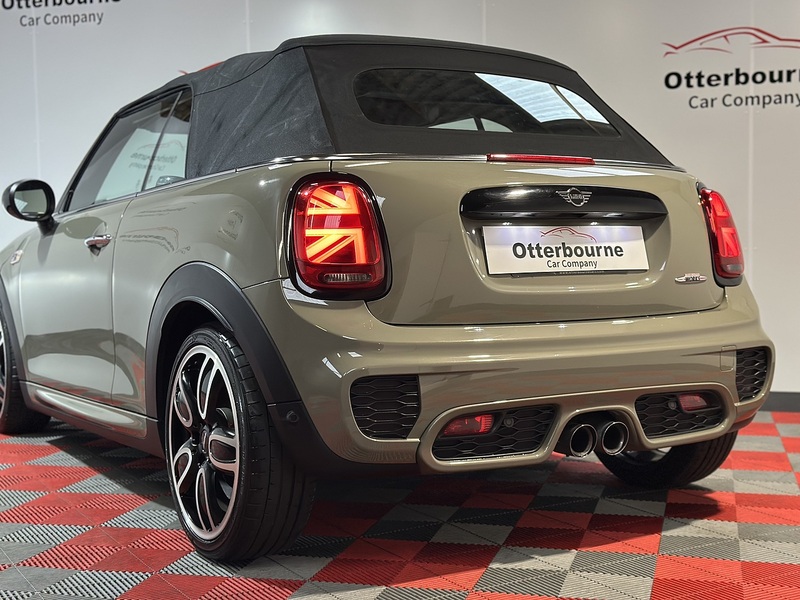 MINI Convertible John Cooper Works - U1208