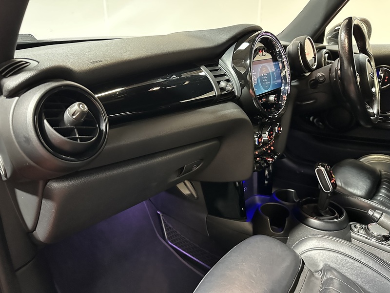 MINI Convertible John Cooper Works - U1208