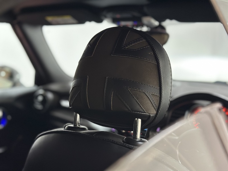 MINI Convertible John Cooper Works - U1208