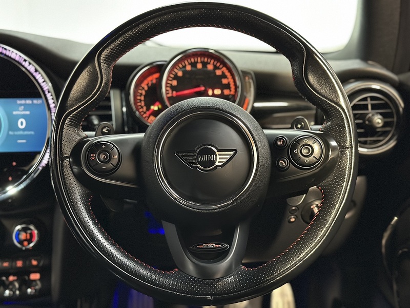 MINI Convertible John Cooper Works - U1208