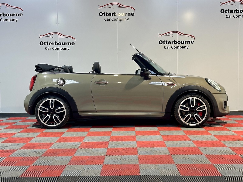 MINI Convertible John Cooper Works - U1208