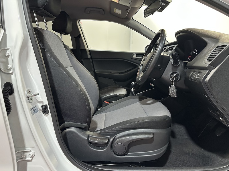 Hyundai i20 Play - U1212