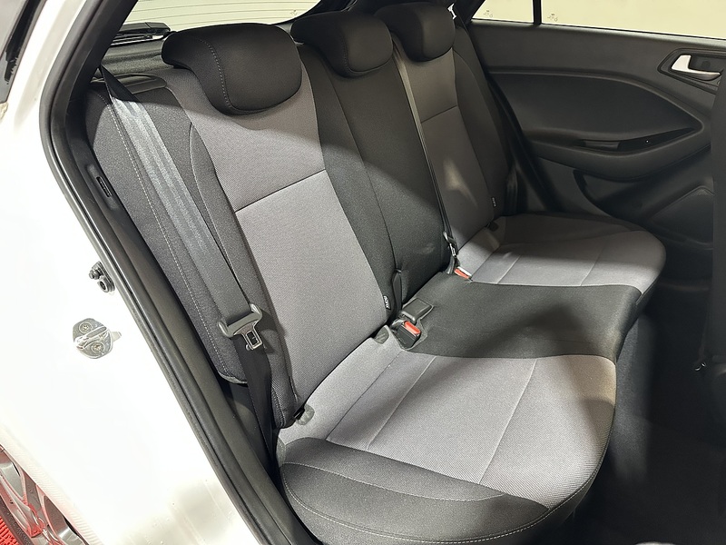 Hyundai i20 Play - U1212