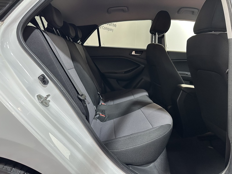 Hyundai i20 Play - U1212