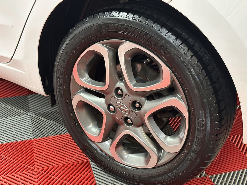 Hyundai i20 Play - U1212