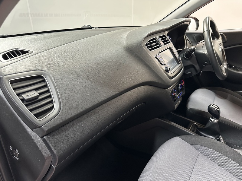 Hyundai i20 Play - U1212