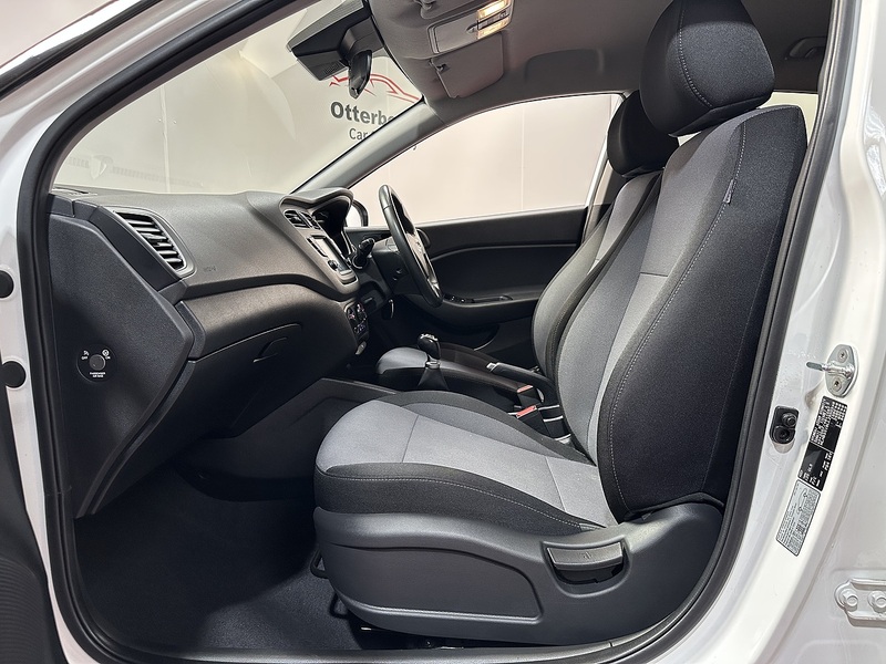 Hyundai i20 Play - U1212