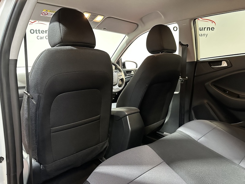 Hyundai i20 Play - U1212