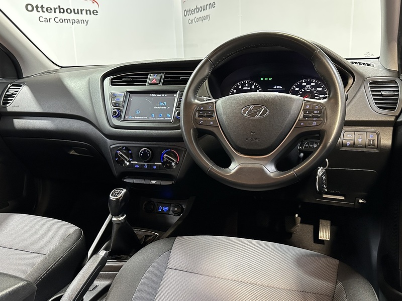 Hyundai i20 Play - U1212