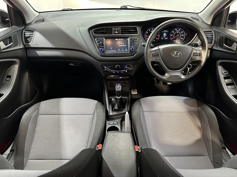 Hyundai i20 Play - U1212