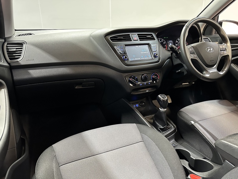 Hyundai i20 Play - U1212