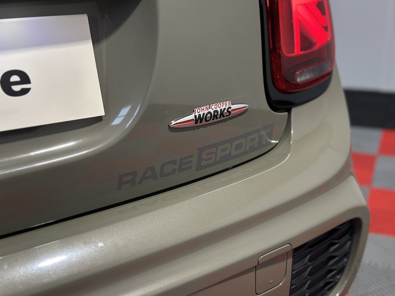 MINI Hatch John Cooper Works - U1215