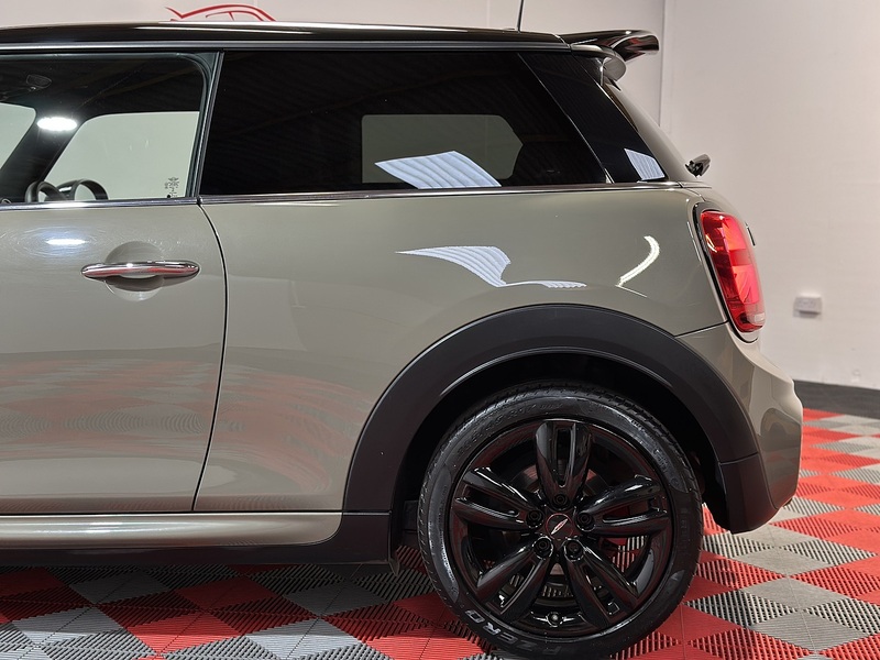 MINI Hatch John Cooper Works - U1215